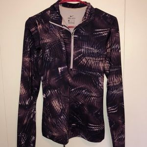 Nike Thermal 1/4 Zip - Size S